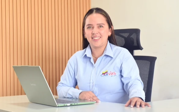 Gestión logística de Car Vías Plus enfocada en el transporte de carga pesada y GLP en Colombia.